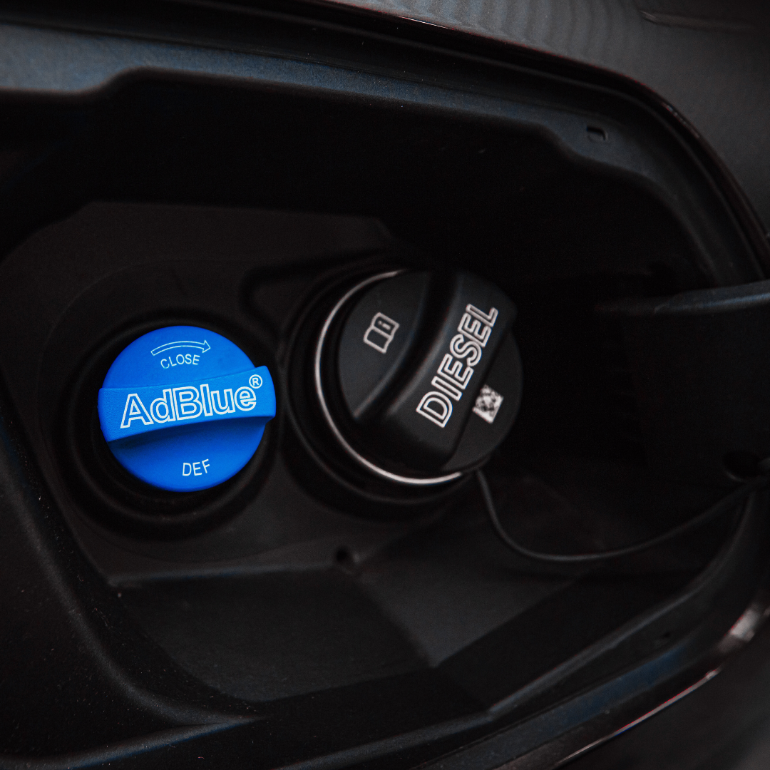 Bild på disel tanklock och adblue lock